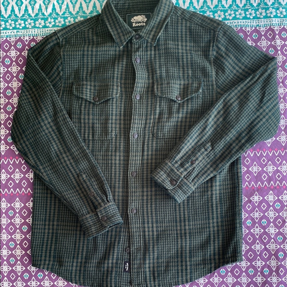 🪵 Roots heavyweight Green Plaid Button-Up overshirt 🪵 Men’s Large EUC!